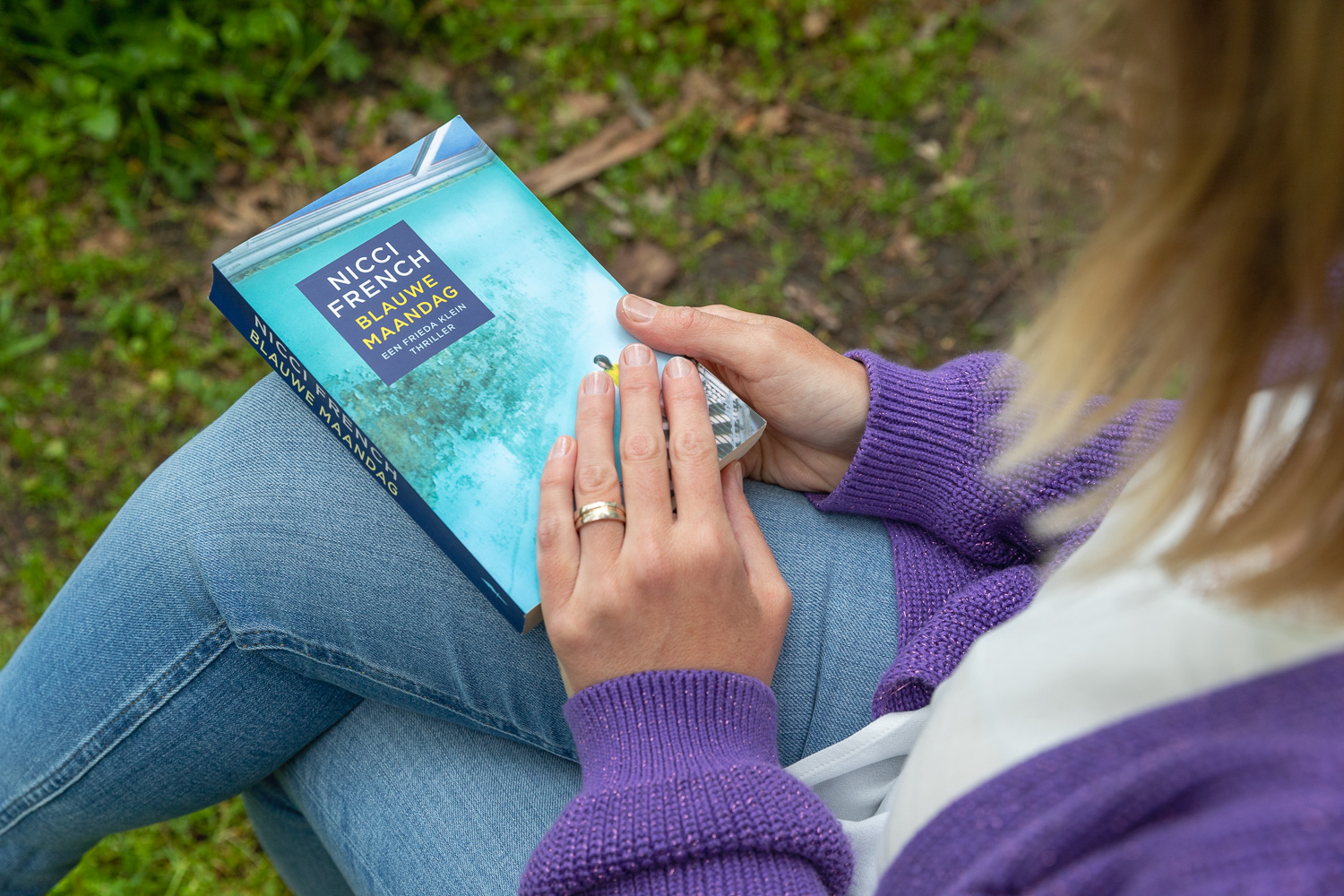 Tony de Meidencoach leest graag boeken.